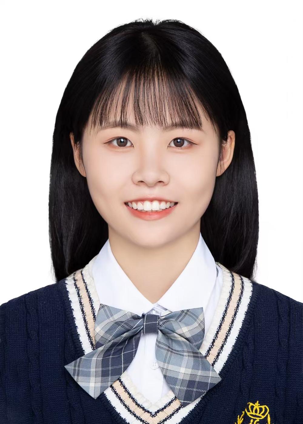 周炜.jpg