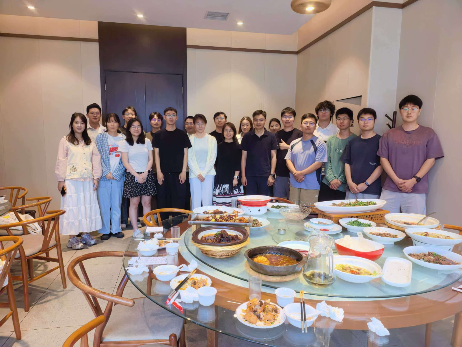 2026年6月-毕业聚餐.jpg