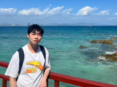 张智涵.jpg 张智涵.jpg