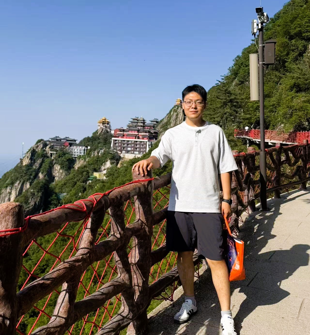 鲁皓阳-new.jpg