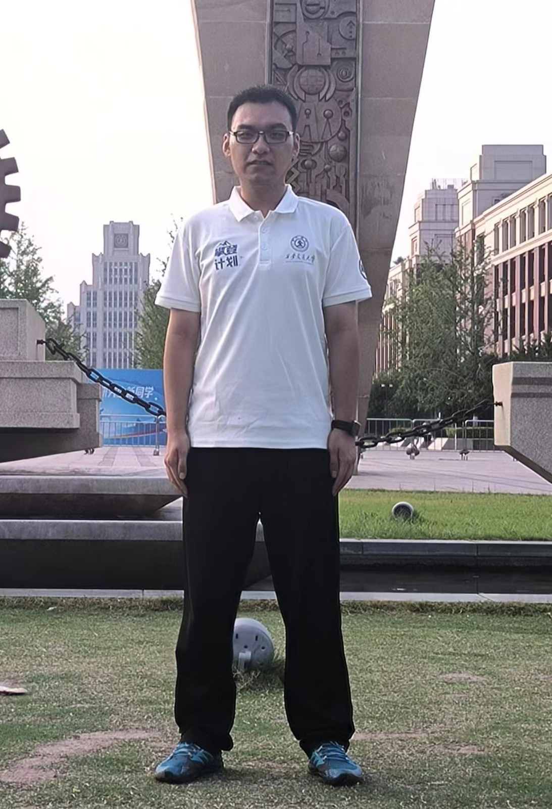 衣丰浩.jpg