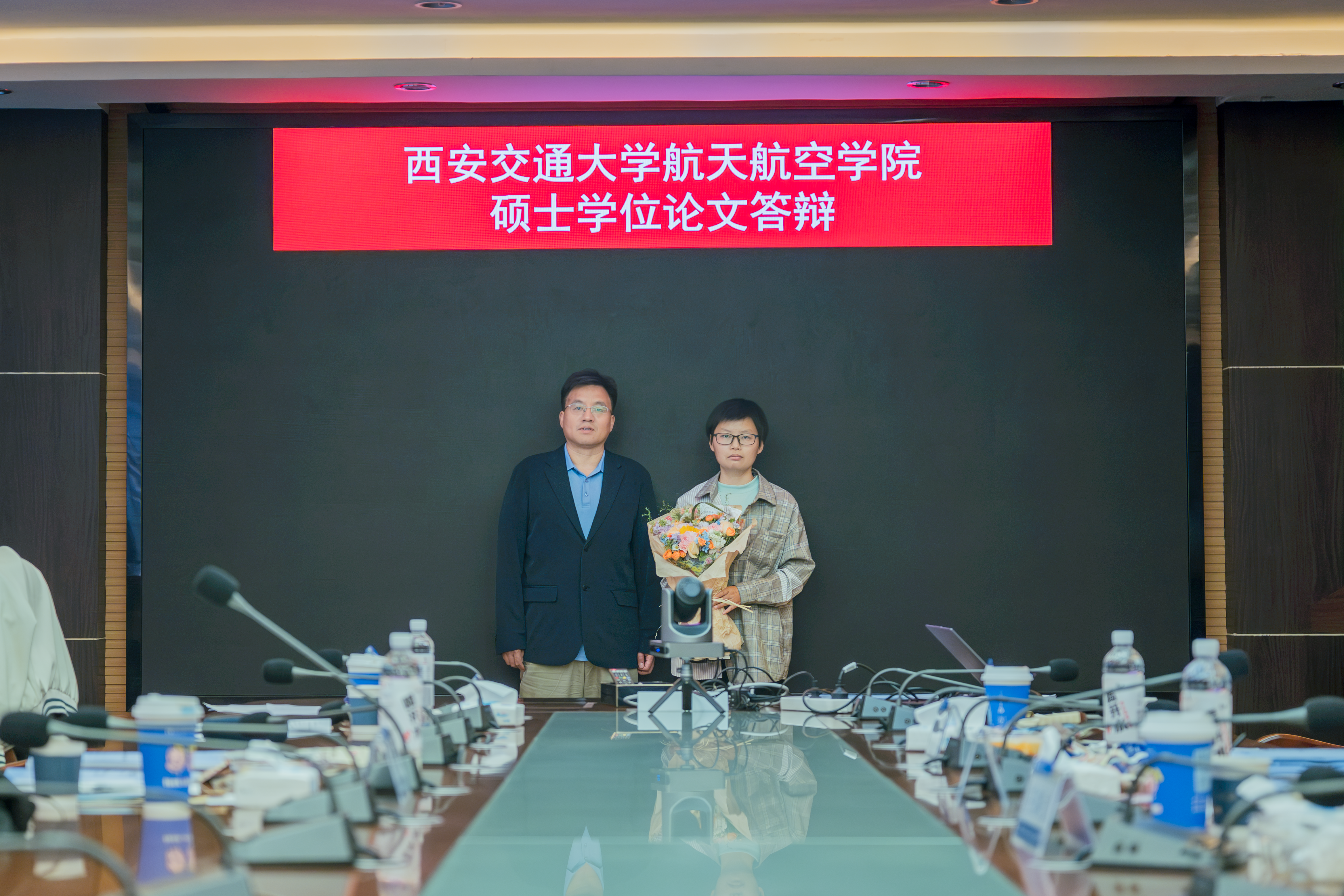 3 徐昕毕业照.png