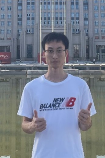 朱燚鋆1.jpg