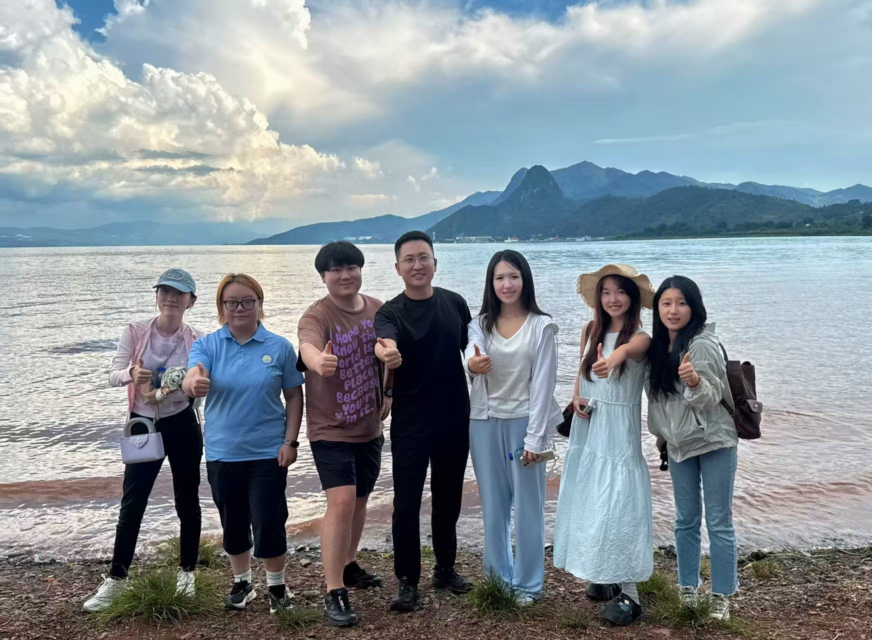 抚仙湖.jpg