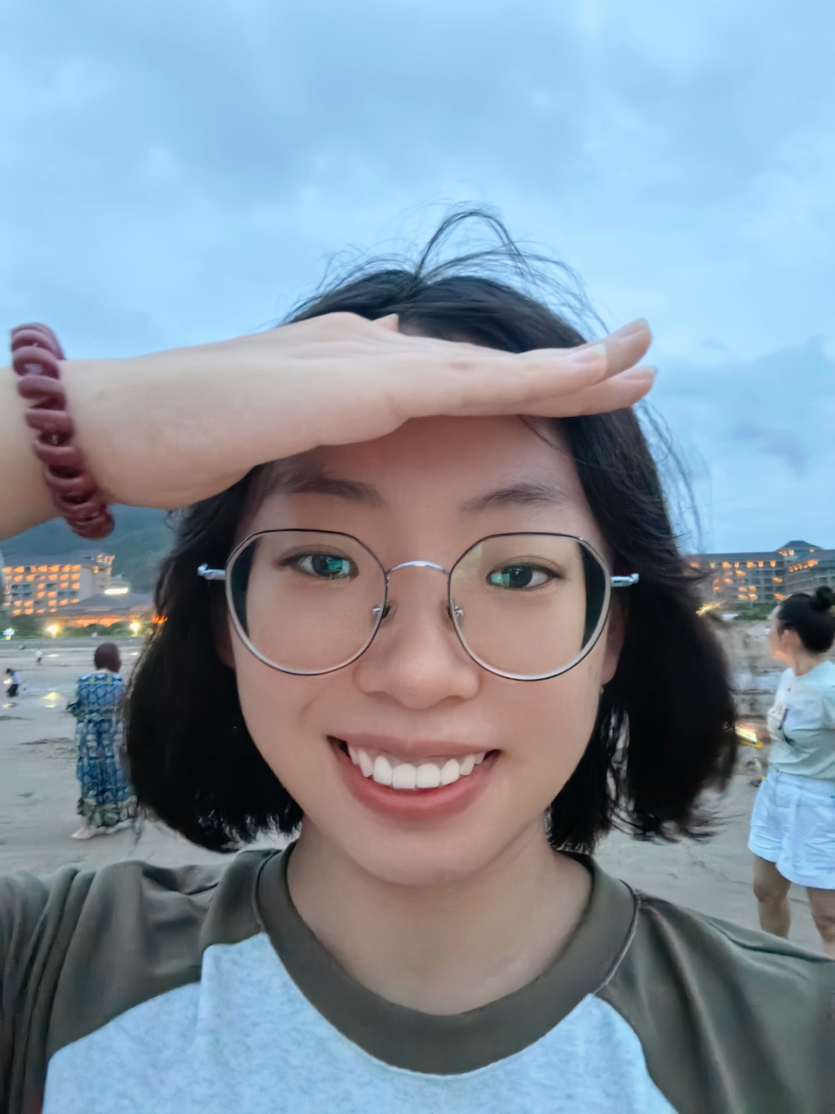 徐婧j.jpg