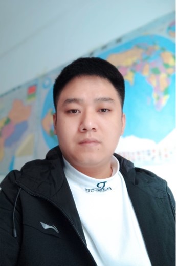 代松杰1.jpg