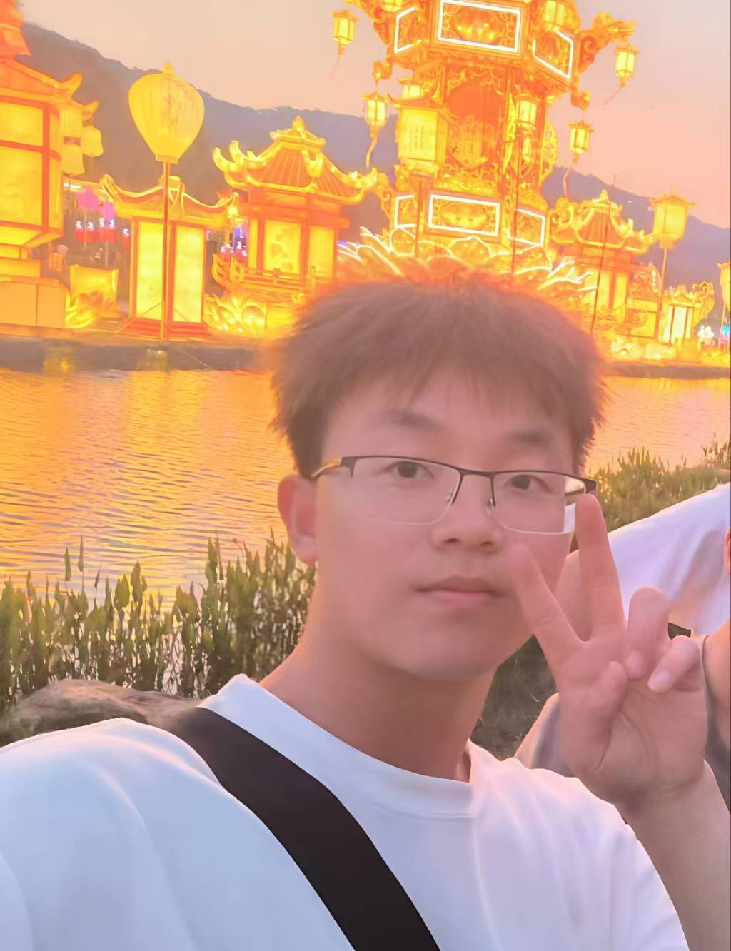 LH.jpg