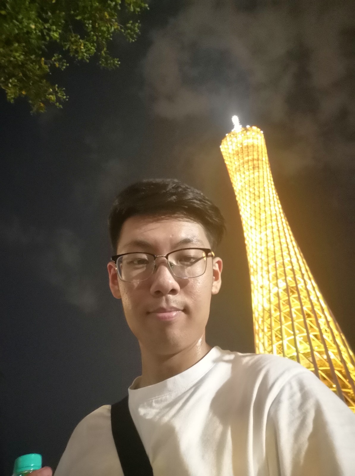 高鹏.jpg