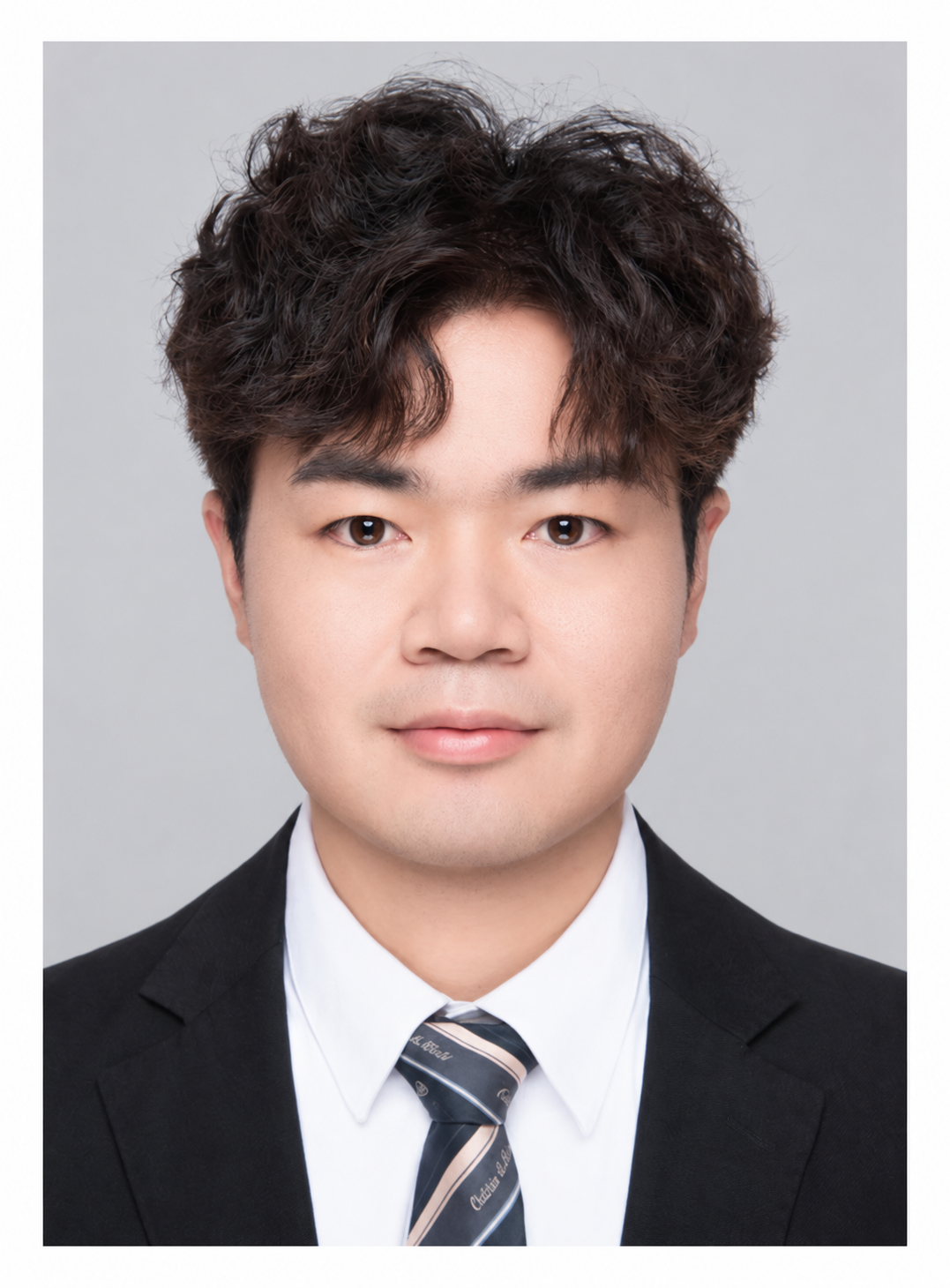 郝建个人照片